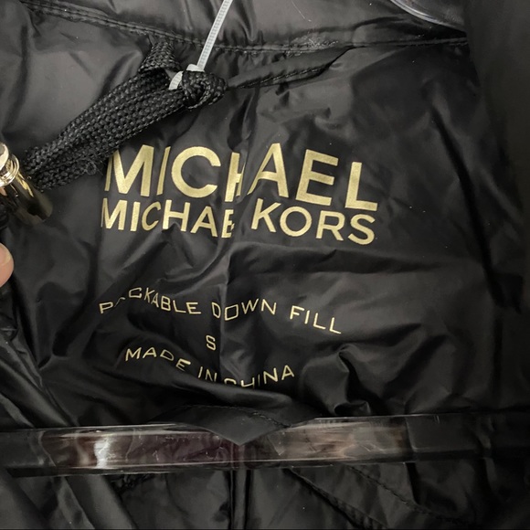 Michael Kors • Black Packable Down Coat - Picture 4 of 6